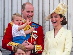 Iring-iringan Pangeran William dan Kate Middleton Tabrak Seorang Nenek