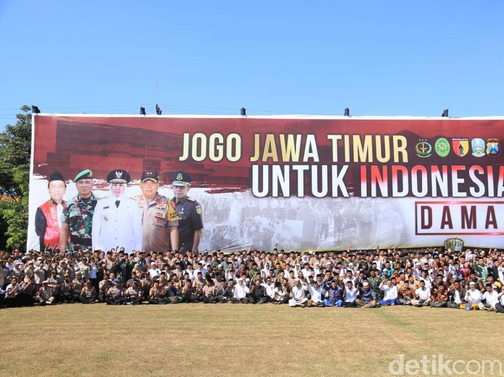 Polda Jatim Gandeng Tokoh Agama Dukung Aksi Tolak Kerusuhan Polda Jatim Gandeng Tokoh Agama Dukung Aksi Tolak Kerusuhan
