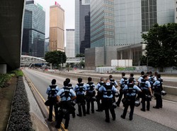 Pukuli Tersangka di Rumah Sakit, 2 Polisi Hong Kong Ditangkap