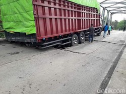 Truk Tanah Dilarang Lintas Jalan di Kota Bekasi Pukul 05.00-22.00 WIB