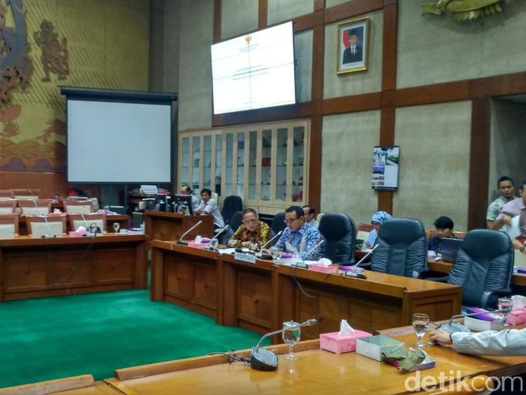 DPR Pertanyakan Anggaran Renovasi Kementerian BUMN Rp 50 M DPR Pertanyakan Anggaran Renovasi Kementerian BUMN Rp 50 M