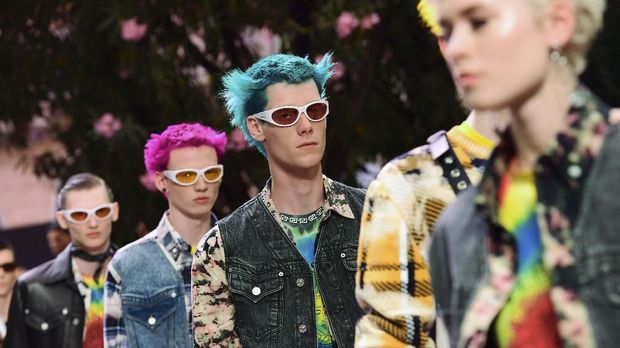 Koleksi Versace