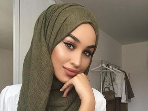 Hijab Crinkle Anti Kusut Lagi Tren, Ini Inspirasinya dari Para Selebgram Hijab Crinkle Anti Kusut Lagi Tren, Ini Inspirasinya dari Para Selebgram