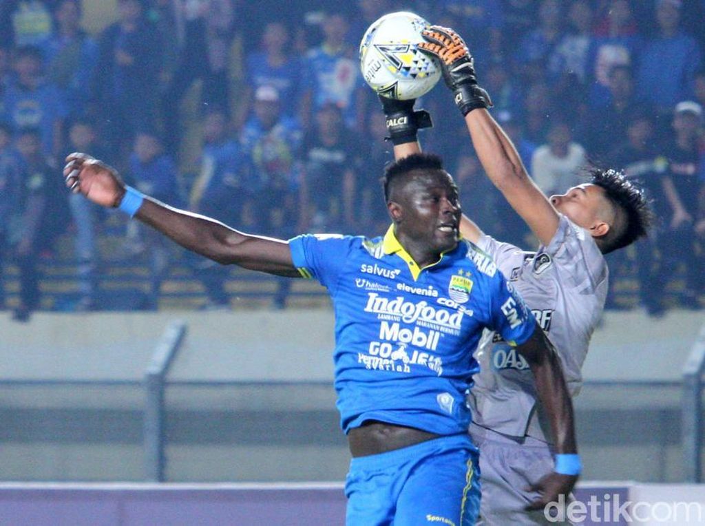 Gol Cepat PS Tira Persikabo Kejutkan Persib Gol Cepat PS Tira Persikabo Kejutkan Persib