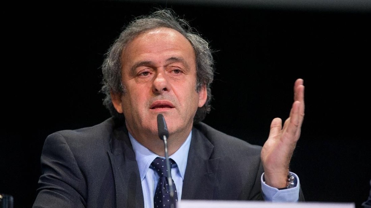 Michel Platini bantah ditahan akibat kasus korupsi Qatar menjadi tuan rumah Piala Dunia 2022 (Philipp Schmidli/Getty Images)