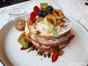 20 Pancake dan Waffle Enak Ada di Sini