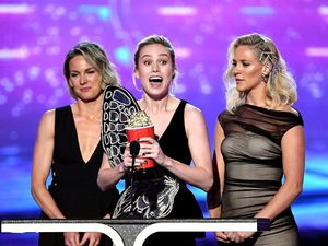 Captain Marvel Menang Best Fight, Brie Larson Bergaya Bak Kupu-kupu Captain Marvel Menang Best Fight, Brie Larson Bergaya Bak Kupu-kupu