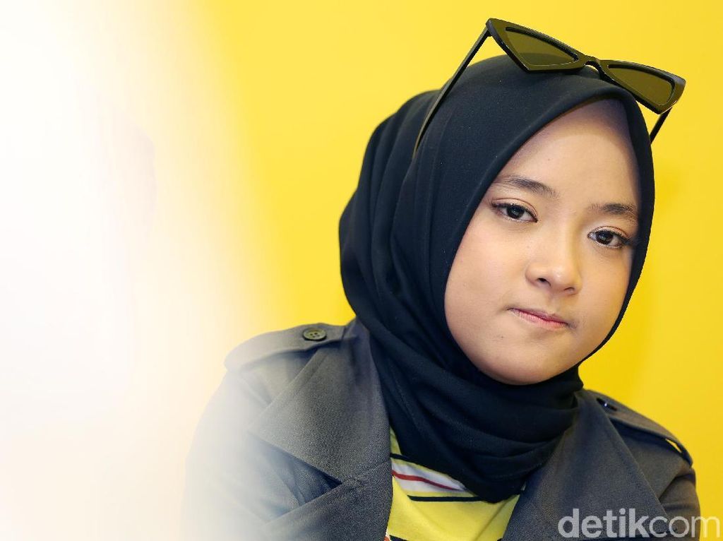 Dicecar Pertanyaan soal Nissa Sabyan Hamil, Begini Reaksi Ibunya Dicecar Pertanyaan soal Nissa Sabyan Hamil, Begini Reaksi Ibunya
