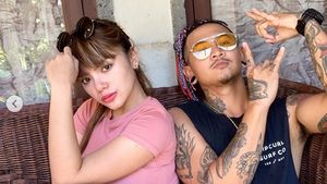 Ramadhan Berhijab, Kini Dinar Candy Seksi Lagi