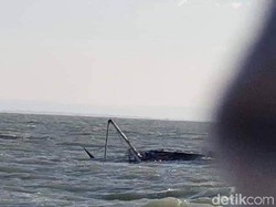 Alami Kebocoran, Kapal Wabup Kutai Timur Terbalik Saat Memancing