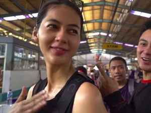 Lebih Murah! Baim Wong Pilih Belanja Sayur dan Ayam Kampung di Pasar