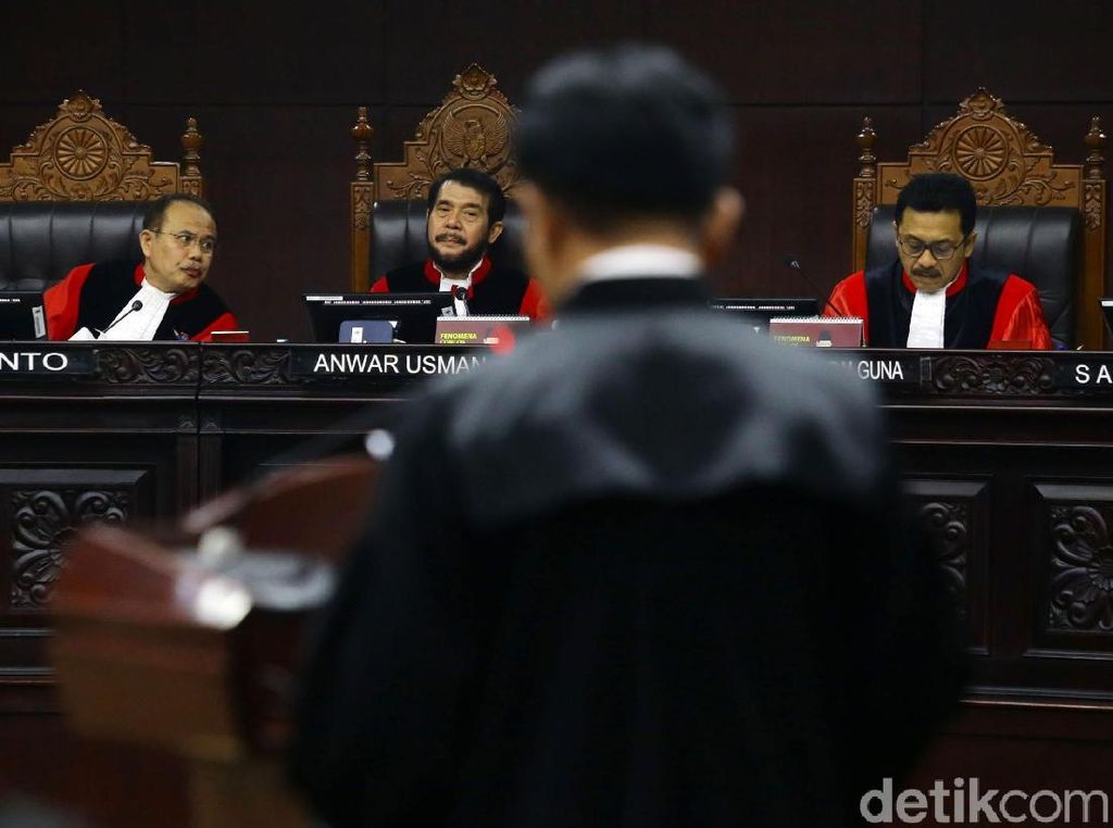 Dalil Situng Tak Jelas, Pengacara Jokowi Sulit Pahami Maksud Prabowo