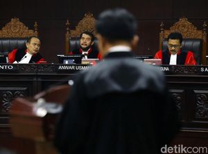 Dalil Situng Tak Jelas, Pengacara Jokowi Sulit Pahami Maksud Prabowo Dalil Situng Tak Jelas, Pengacara Jokowi Sulit Pahami Maksud Prabowo