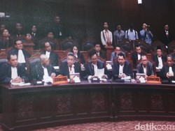 Prabowo Ungkit Kotak Suara Dibuka di Parkiran, KPU: Lokasinya di Mana?