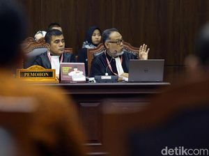 Mengapa Pilih Nyelip Kawat Berduri Dibanding Belakang MK? Ini Kata BW