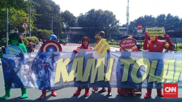 Ada Sidang MK, Avengers Kumpul di Patung Kuda Serukan Damai