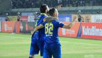 Persib Bandung vs PS Tira Persikabo Berakhir Tanpa Pemenang