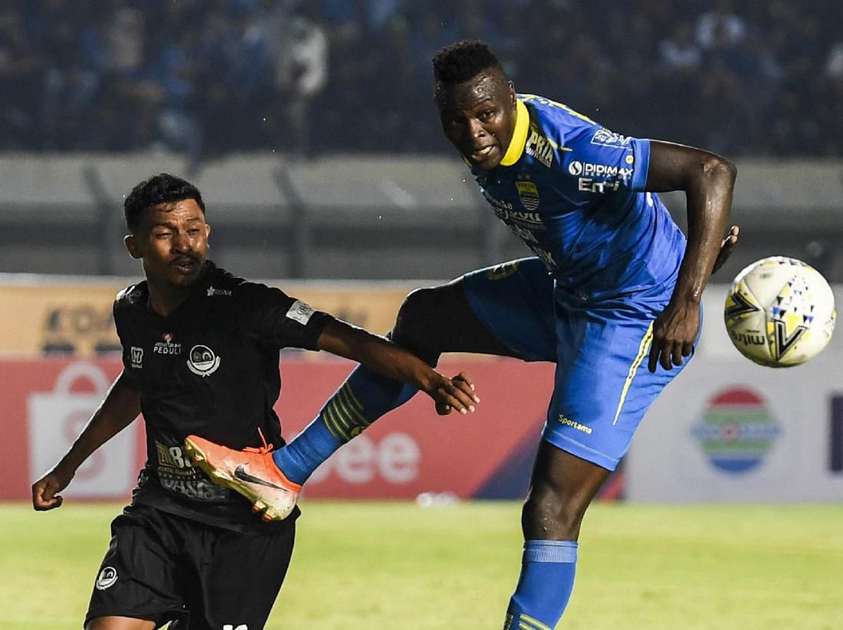 Ezechiel NDouassel disebut ingin pergi dari Persib Bandung. (Foto: M Agung Rajasa/ANTARA FOTO)