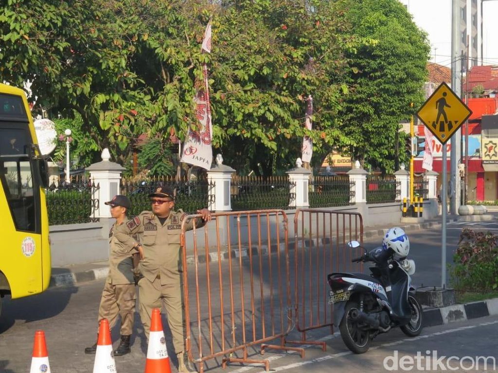 Malioboro Bebas Kendaraan Bermotor, 400 Aparat Gabungan Bersiaga Malioboro Bebas Kendaraan Bermotor, 400 Aparat Gabungan Bersiaga