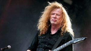 Duh, Dave Mustaine Megadeth Didiagnosa Kanker Tenggorokan