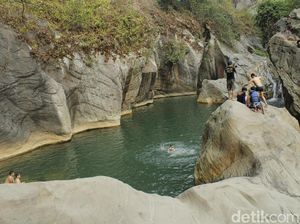 Mengintip Tempat Bidadari Mandi di Bandung Mengintip Tempat Bidadari Mandi di Bandung