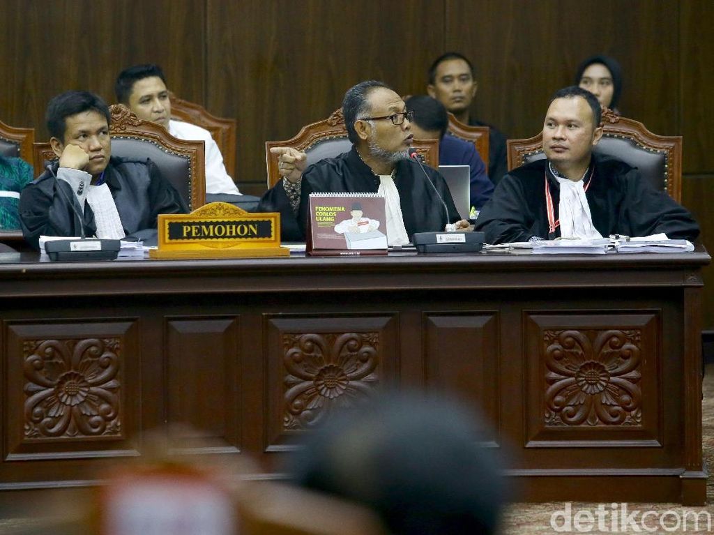 BPN Prabowo Tegaskan Ada Saksi untuk Sidang MK Diancam Lewat SMS BPN Prabowo Tegaskan Ada Saksi untuk Sidang MK Diancam Lewat SMS