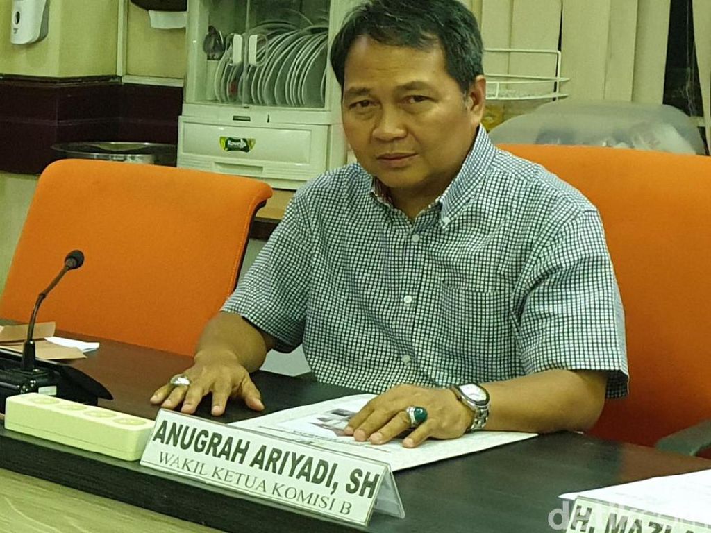 Jika Tarif PBB Turun, DPRD Surabaya akan Cari Pengganti PAD Pemkot Jika Tarif PBB Turun, DPRD Surabaya akan Cari Pengganti PAD Pemkot