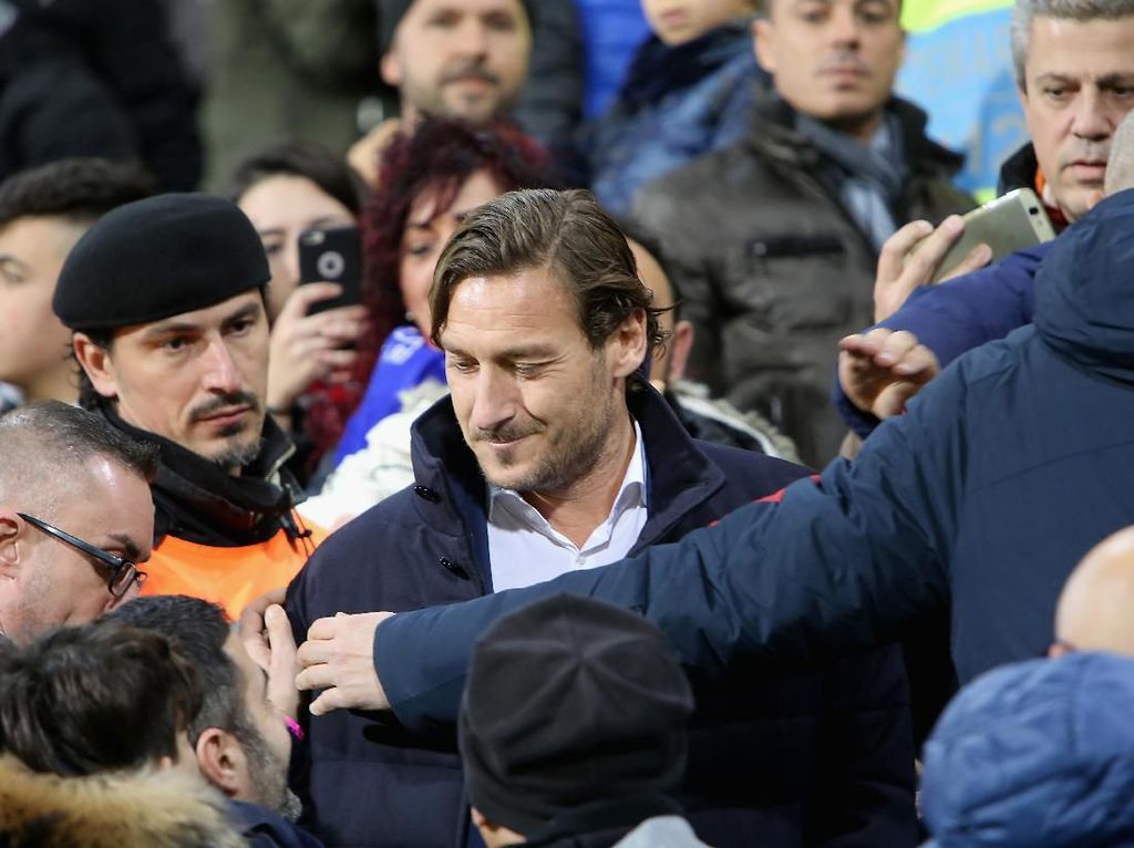Dear Roma, Totti Ingin Hari-Hari Terakhir Bursa Transfer Dimaksimalkan