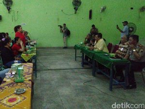 Eks PSK Lokalisasi Sunan Kuning Semarang Akan Terima Uang Tali Asih Eks PSK Lokalisasi Sunan Kuning Semarang Akan Terima Uang Tali Asih