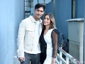 Ibunda Richard Kyle Terkejut Lihat Rengginang di Rumah Jedar Ibunda Richard Kyle Terkejut Lihat Rengginang di Rumah Jedar