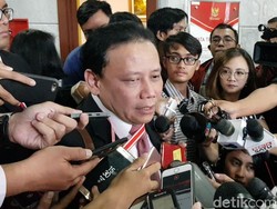 Temui Jokowi, Bawaslu Usul Revisi UU Larang Eks Koruptor Ikut Pilkada