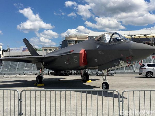 Deretan Mesin Perang AS yang Mejeng di Paris Air Show 2019