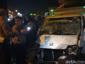 Tabrak 7 Personel Polda Jabar, Sopir Mobil Boks Jadi Tersangka Tabrak 7 Personel Polda Jabar, Sopir Mobil Boks Jadi Tersangka