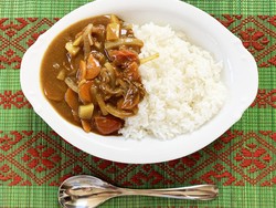 Dengan Alat Ini, Hanya Butuh 5 Menit untuk Masak Kari Jepang Enak