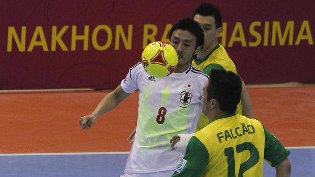 Kensuke Takahashi meraih banyak sukses bersama timnas futsal Jepang.