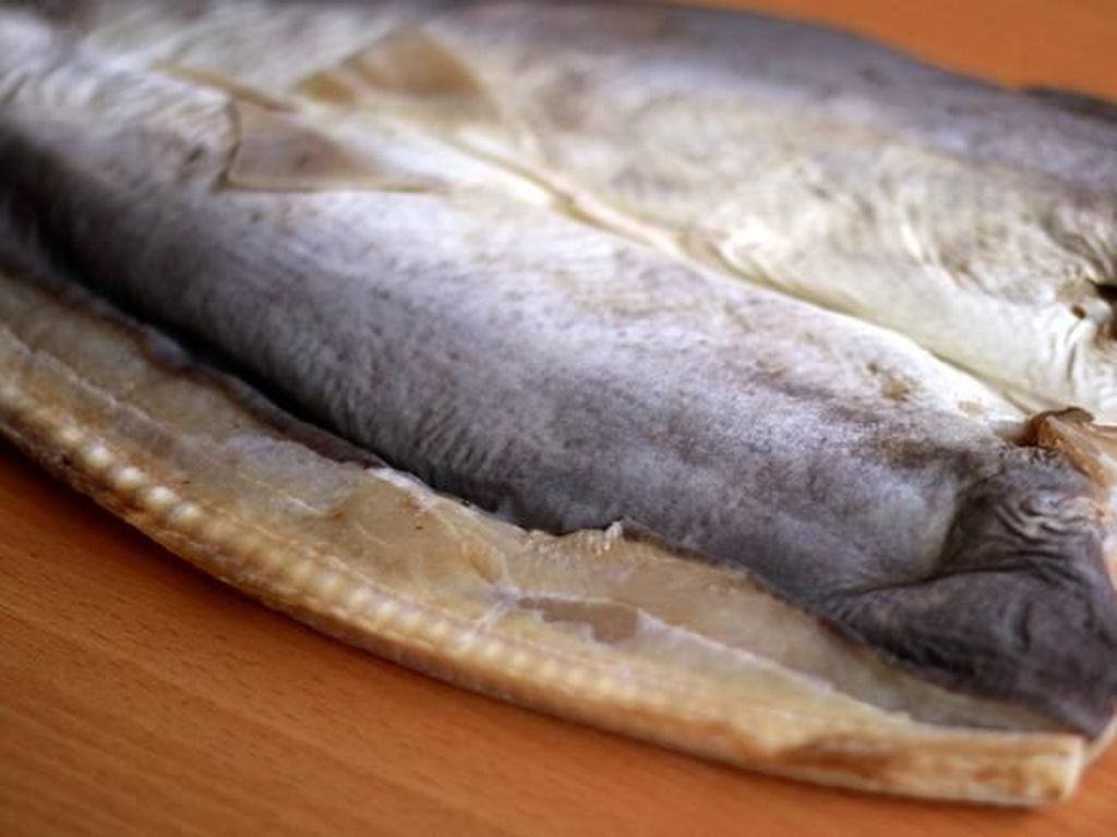 Tak Cuma Ikan Asin, Garam Berlebih di Makanan Bisa Picu Stroke Tak Cuma Ikan Asin, Garam Berlebih di Makanan Bisa Picu Stroke