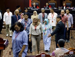 Momen Tawa di Sidang MK: Saat Hakim Menolak Panggilan Baginda