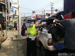 Ini Identitas Ayah, Ibu dan Anak yang Tewas Terlindas Kontainer