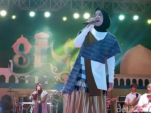 Penonton Dipisah, Begini Hebohnya Sabyan Gambus Meriahkan HUT Banda Aceh Penonton Dipisah, Begini Hebohnya Sabyan Gambus Meriahkan HUT Banda Aceh