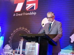 Cerita Dubes Inggris untuk Indonesia Diskusi soal Islam di Gontor Cerita Dubes Inggris untuk Indonesia Diskusi soal Islam di Gontor