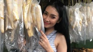 Kulineran Santai Putri Juby, Model Seksi yang Dikabarkan Dekat dengan Delon