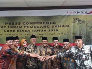 RUPS Bank Jatim Tunjuk Dirut Baru RUPS Bank Jatim Tunjuk Dirut Baru