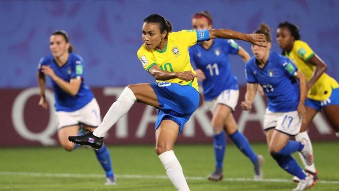 Marta kini menjadi pemain paling subur sepanjang sejarah Piala Dunia (Robert Cianflone/Getty Images) Marta kini menjadi pemain paling subur sepanjang sejarah Piala Dunia (Robert Cianflone/Getty Images)