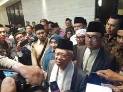 Maruf Amin Serahkan Masalah Jabatan di Bank Syariah ke KPU