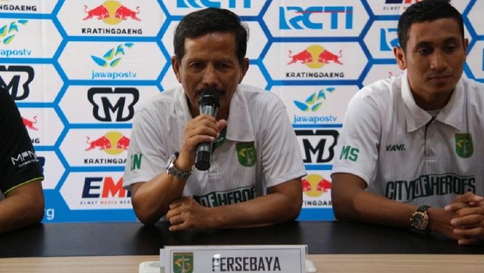 Jelang Piala Indonesia, pelatih Persebaya, Djajang Nurdjaman, mewaspadai lini serang Madura United (Foto: Deny Prastyo Utomo/detikSport)