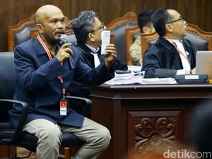 Video: Saksi Prabowo Bicara NIK Siluman, Rekayasa dan Pemilih Ganda Video: Saksi Prabowo Bicara NIK Siluman, Rekayasa dan Pemilih Ganda
