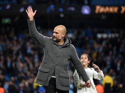 Jaket Cardigan Guardiola Dilelang untuk Amal, Laku Rp 107 Juta