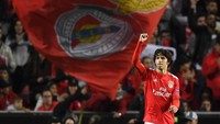 Mengalahkan FC Porto, Benfica adalah klub paling sukses di Portugal di mana 82 trofi berhasil dikoleksi. Benfica sudah memenangi 38 gelar liga dan 26 Piala Portugal. (Octavio Passos/Getty Images)