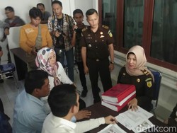 Berkas Pidana Pemilu 5 Komisioner KPU Palembang Diserahkan ke Jaksa