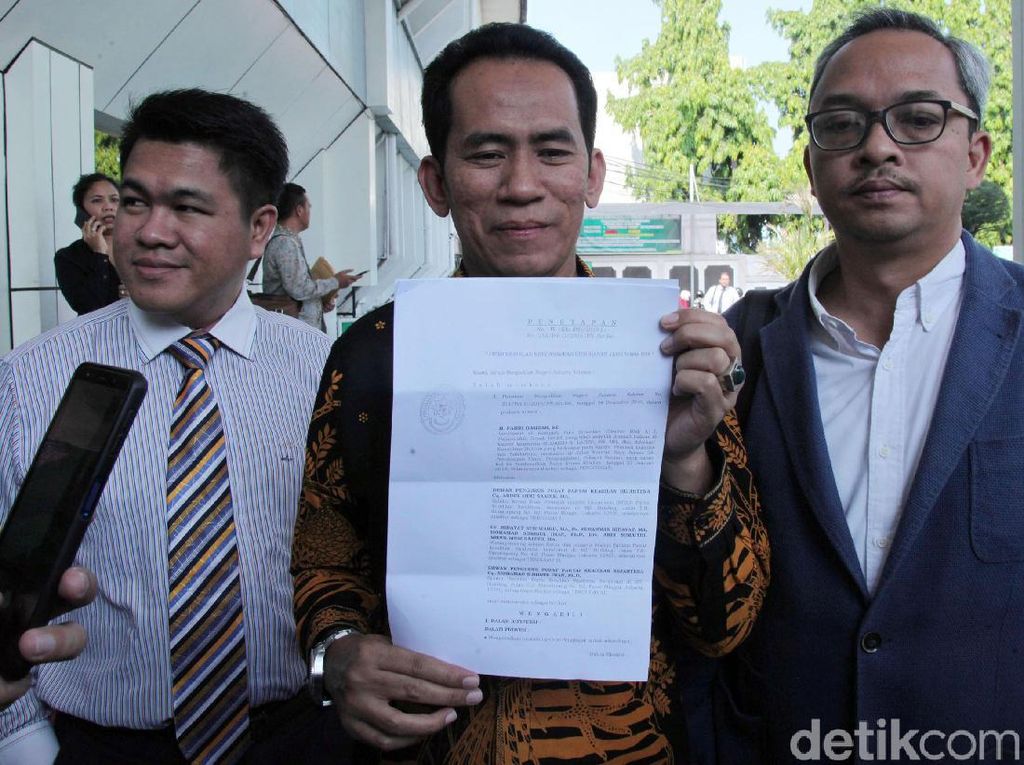 Tak Bayar Rp 30 M ke Fahri, Aset Petinggi PKS Akan Disita Tak Bayar Rp 30 M ke Fahri, Aset Petinggi PKS Akan Disita